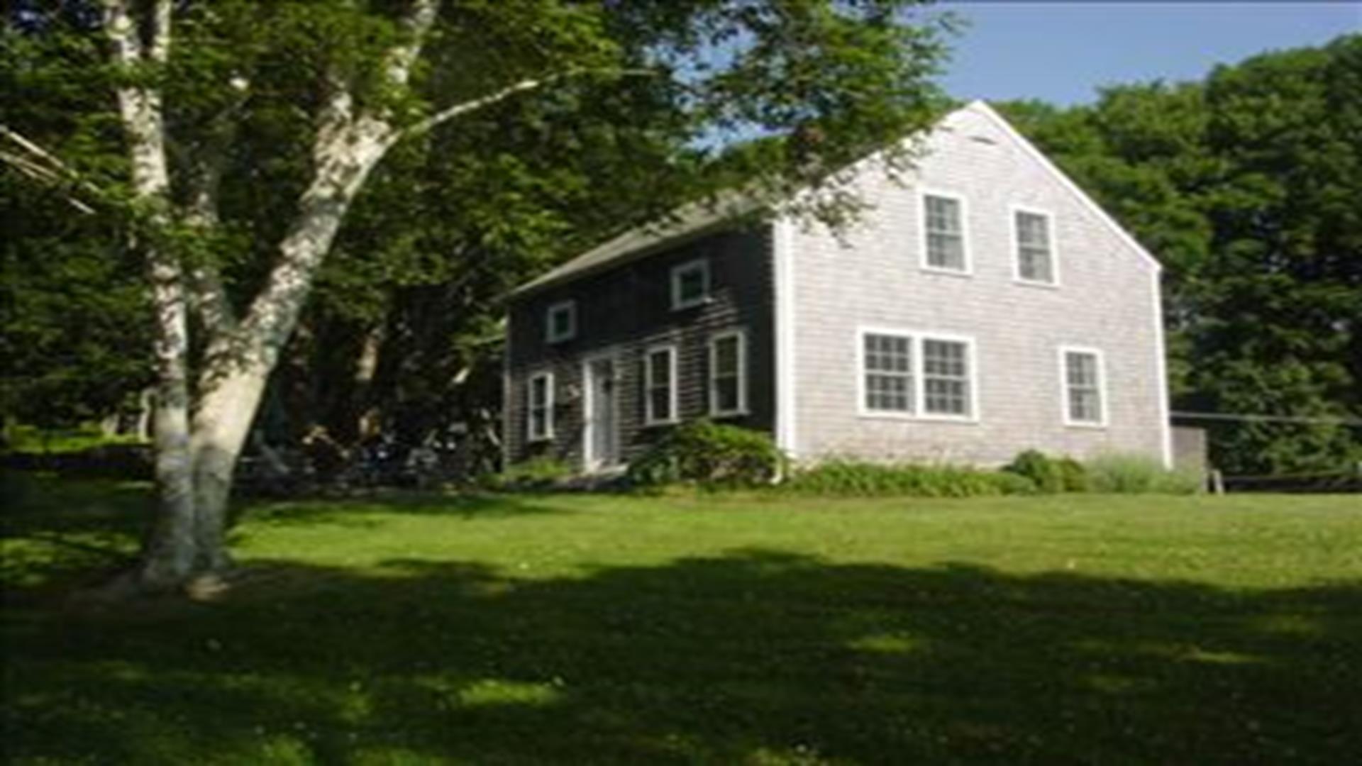 Vacation Rentals New Shoreham Maple Leaf Cottage