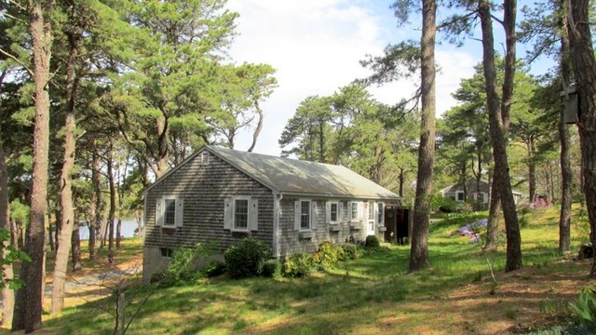 Vacation Rentals Eastham Whispering Pines Cottage 13